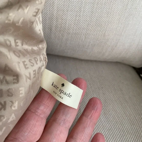 EUC Kate Spade New York black pebble leather zip closure handbag - Picture 11 of 14